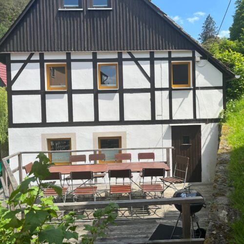 Tal - Terrasse mit Grill