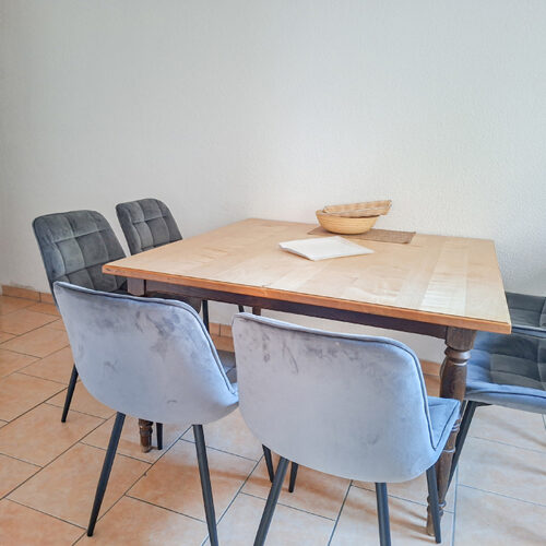 Felsen - Esszimmer mit 6 Plätzen