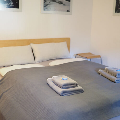 Felsen - Doppelbett-Zimmer im Obergeschoss