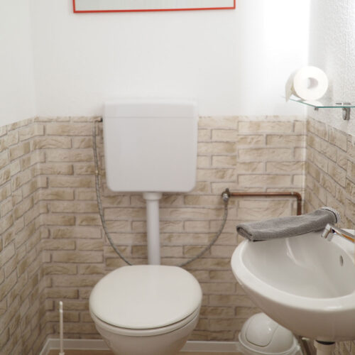 Felsen - Extra WC im Obergeschoss
