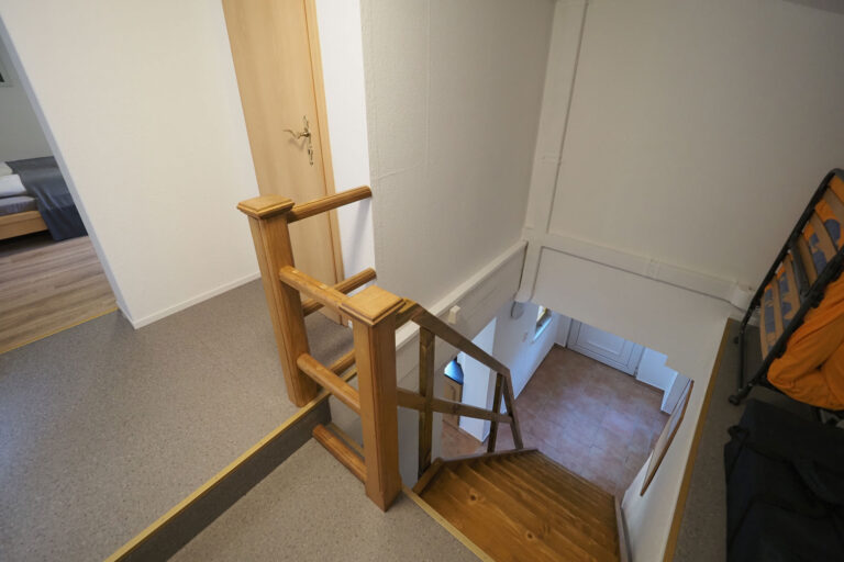 Felsen - Treppen zum Obergeschoss