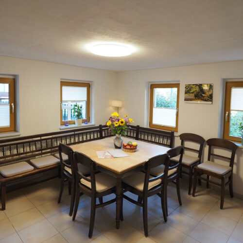 Tal - Wohnküche mit Esstisch