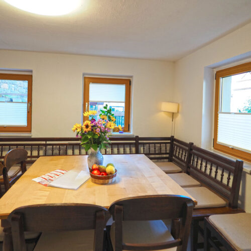 Tal - Wohnküche mit Esstisch