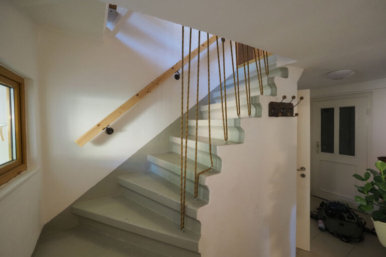 Tal - Treppe zur 1. Etage