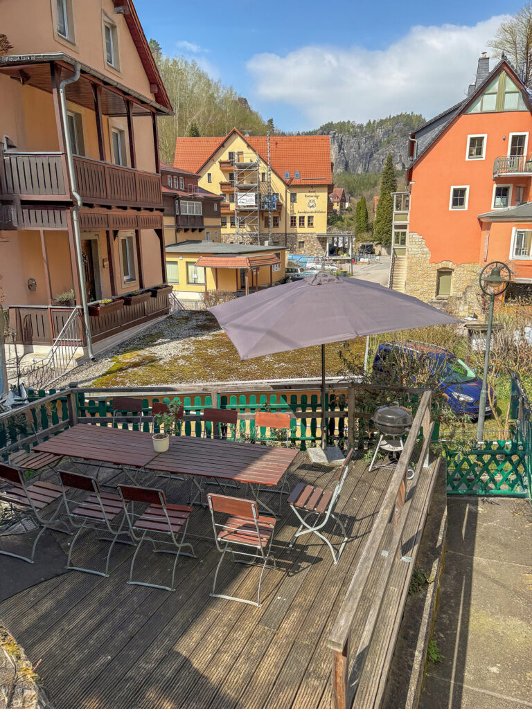 Tal - eigene Terrasse mit Grill